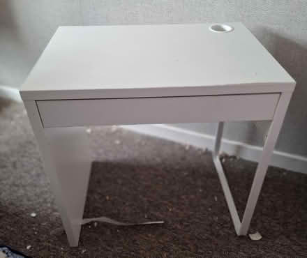 Photo of free Ikea desk (Cleehill SY8) #1