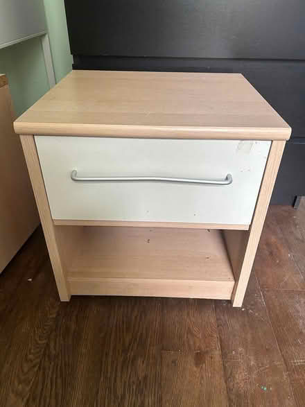 Photo of free Bedside table/drawer (Stockwell SW9) #2