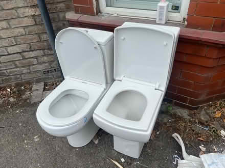 Photo of free Toilet set (M33 4AL) #1