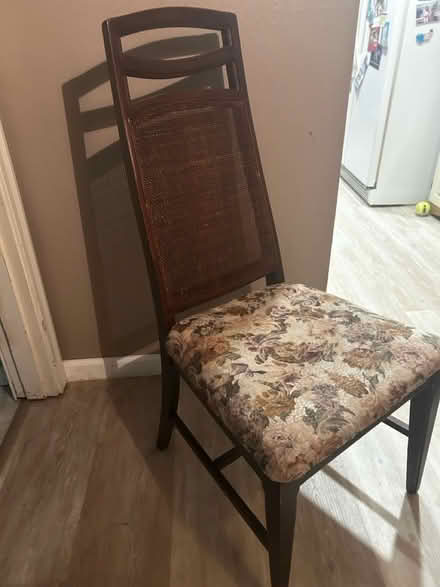 Photo of free Table w/6 Chairs (West Belleville) #3