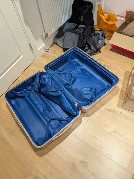 Photo of free Large suitcase (Bellingham SE26) #4