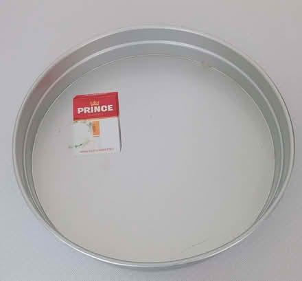 Photo of free Metal tray (Barbourne WR3) #1