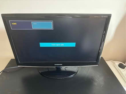 Photo of free Samsung 27” tv (Merton SW19) #1