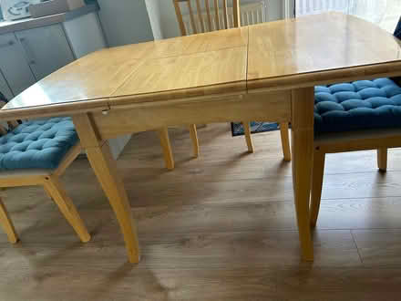 Photo of free Table and chairs (Eastfields CR4) #2