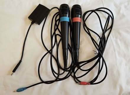 Photo of free SingStar wired mics for Sony PS2 (Boldmere B73) #1
