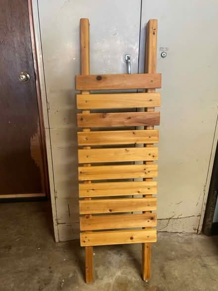 Photo of free Bench (Lynnwood) #1