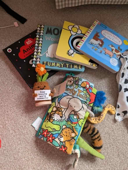 Photo of free Maternity / baby bits (Brixton Hill SW2) #1