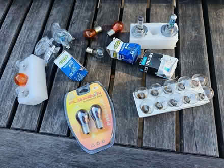 Photo of free Car Bulbs (Yate BS37) #1