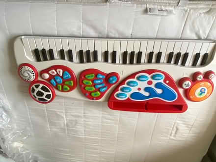 Photo of free Toy keyboard (Woodlands TW7) #1