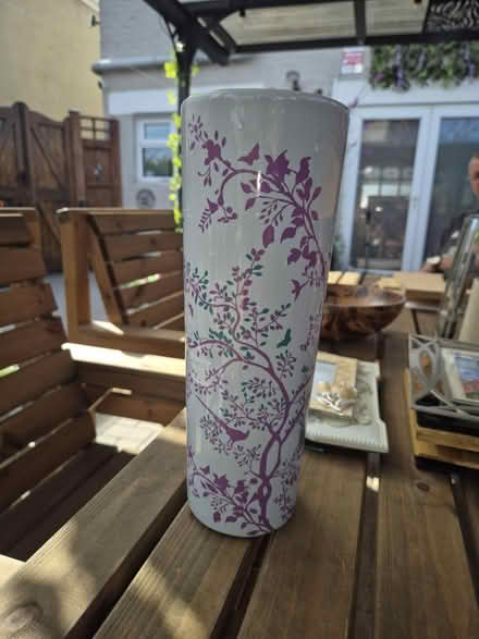 Photo of free Grey decorative vase (Welling DA16) #3