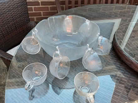 Photo of free Glass punch bowl with 8 cups (Stubbington PO14) #1