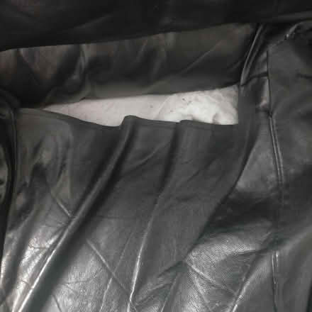 Photo of free Black leather sofa (Spring Hill OL1) #3