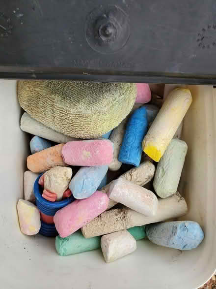 Photo of free Sidewalk chalk (Near Experimental Farm) #1