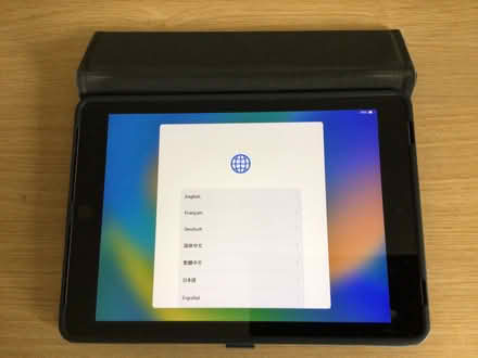 Photo of free iPad - 5th generation (2018) (Santon IM4) #1