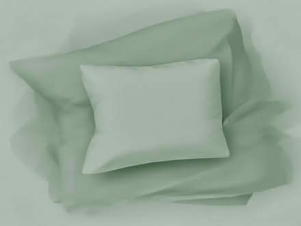 Photo of free two pillows one 10.5 tog duvet (Waterloo SE1) #1
