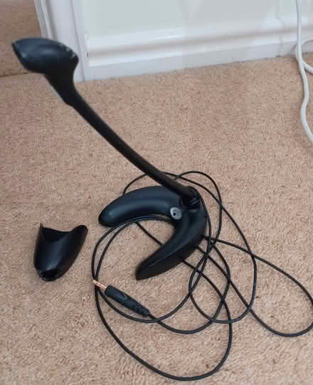 Photo of free Plantronics desktop PC microphone (Knaresborough HG5) #2