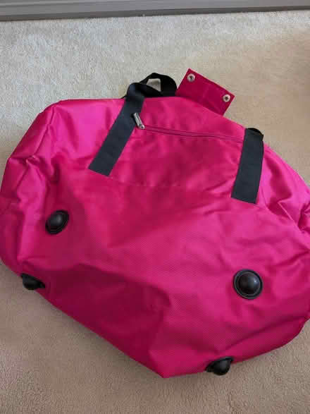Photo of free Pink holdall (W5) #3