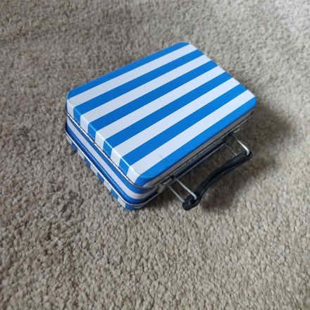 Photo of free 8 Refreshing Wipes (Chorley SK9) #2