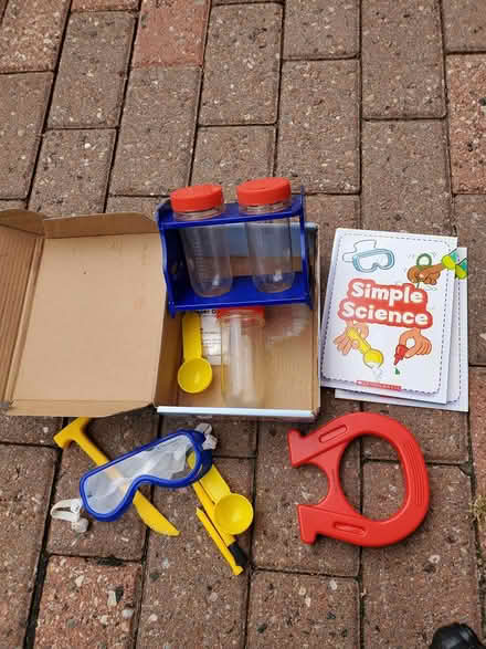 Photo of free Science kit (Near Experimental Farm) #1