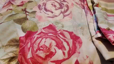 Photo of free Floral duvet cover and pillow slips (Chesser EH14) #2