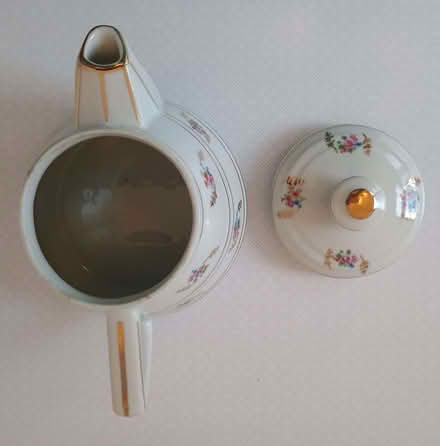Photo of free Charming Tea Pot (Barbourne WR3) #3