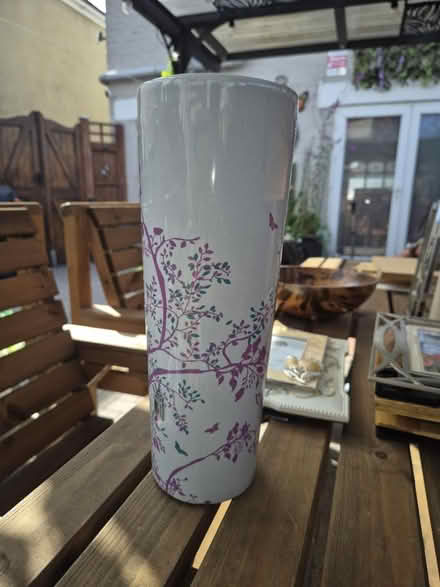 Photo of free Grey decorative vase (Welling DA16) #4