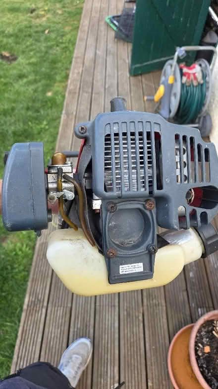 Photo of free Petrol strimmer. Not used in a few years. (Kidlington OX5) #2