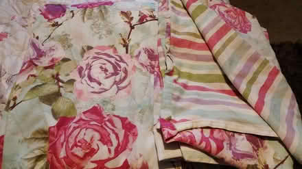 Photo of free Floral duvet cover and pillow slips (Chesser EH14) #1