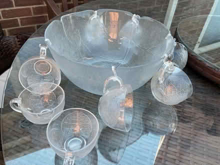 Photo of free Glass punch bowl with 8 cups (Stubbington PO14) #2