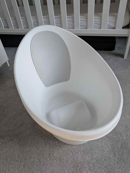 Photo of free Shnuggle baby bath tub (Surbiton) #2