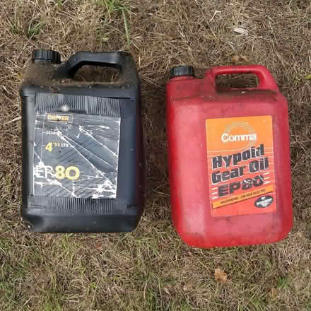 Photo of free Hypoid gear oil EP80 (near Addenbrookes, CB1) #1
