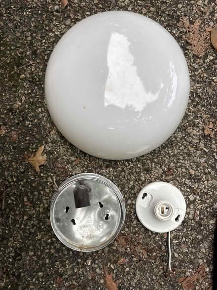 Photo of free Light fixtures and shade (Ossining) #1