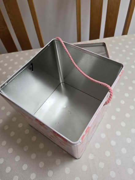 Photo of free Storage tin cube (Sale M33) #2