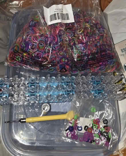 Photo of free Rainbow loom (Bloomingdale) #1