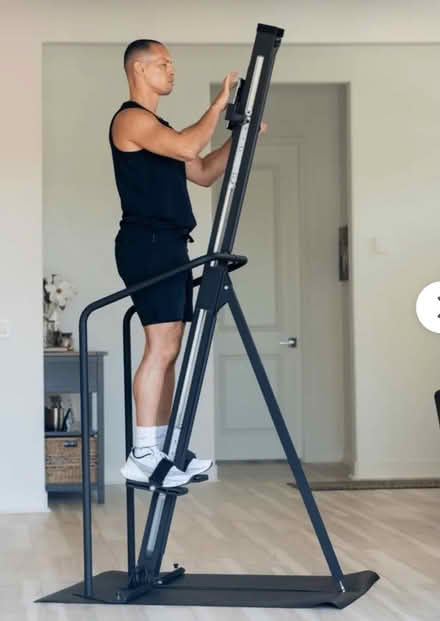 Photo of free Versa climber (Grand View-on-Hudson) #2