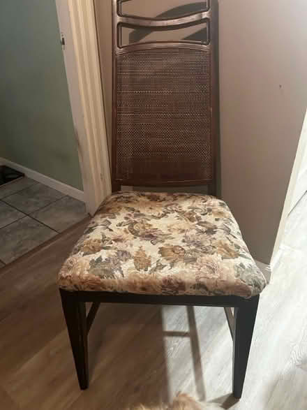 Photo of free Table w/6 Chairs (West Belleville) #2
