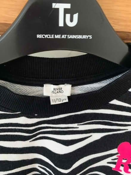 Photo of free Girls river island jumper (South norwood) #3