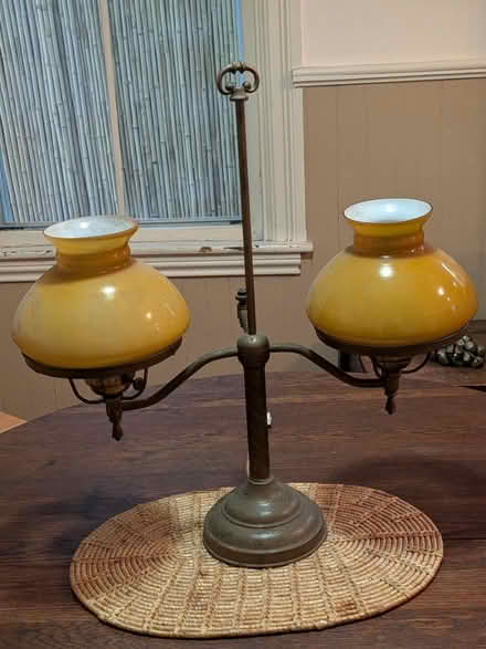 Photo of free Vintage Lamp (Needs Repair) (Jamaica Plain) #1