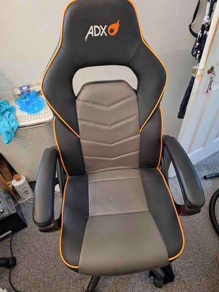 Photo of free Gaming chair (Queens Dr N4) #1