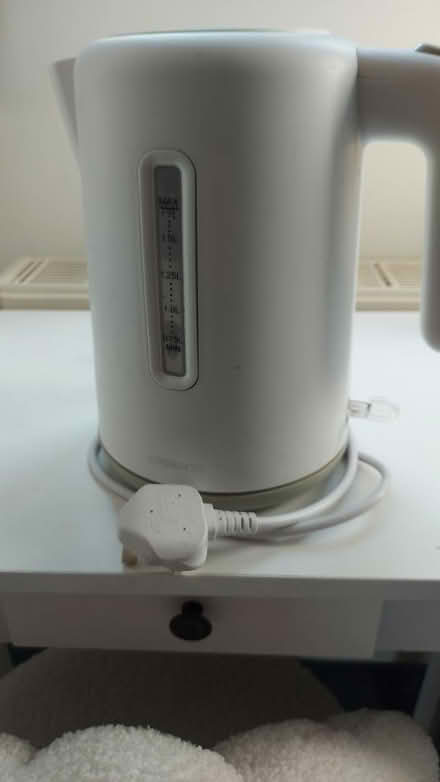 Photo of free White kettle (Lynsted ME9) #1