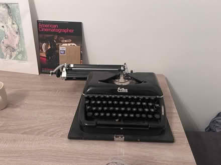 Photo of free Erika Vintage Typewriter (Seven Sisters N17) #3