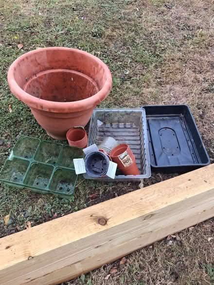 Photo of free Plant pots (Roffey, Horsham) #1
