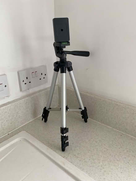 Photo of free Mini camera/phone tripod (Garden City OX5) #2