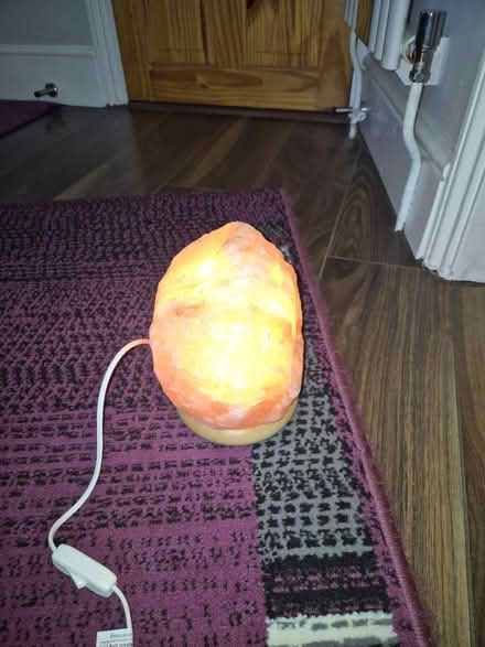 Photo of free Working Himalayan salt lamp (Welling DA16) #2