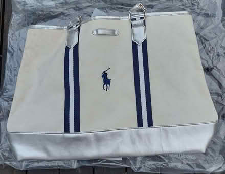 Photo of free Brand new fabric shoulder bag as seen (Top Amersham HP6) #1