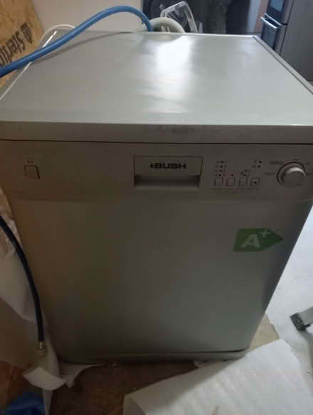 Photo of free Dishwasher cooker and fridge freezer all in good work order (Lewisham SE13) #1