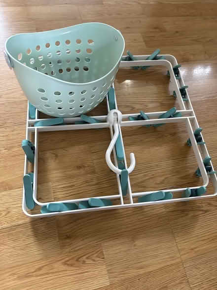 Photo of free peg basket and small item hanger (St Marks) #1