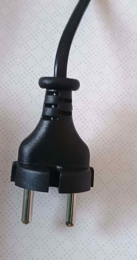 Photo of free Hot hair styler (Barbourne WR3) #3