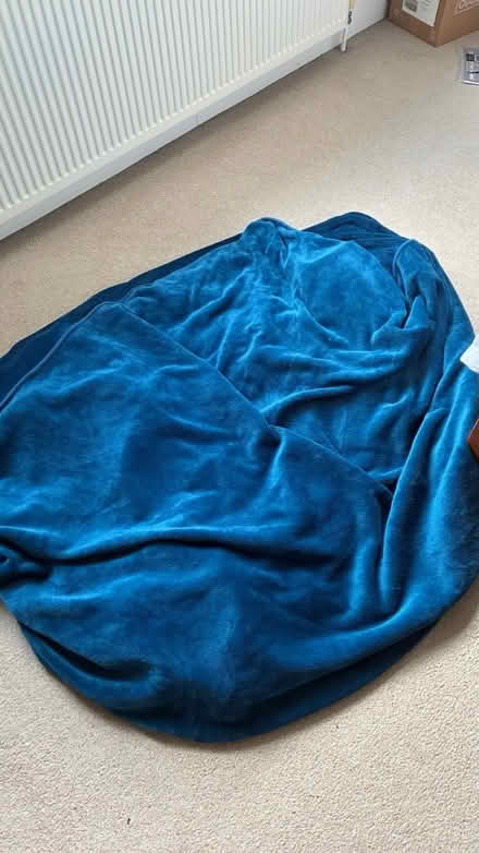 Photo of free Weighted blanket (Kingston KT2) #1