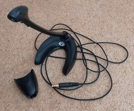Photo of free Plantronics desktop PC microphone (Knaresborough HG5) #1